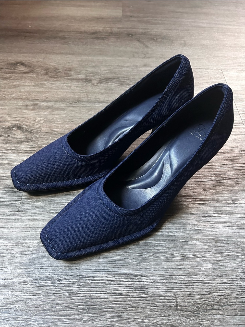 Cosy Island RefinEdge Navy Square Toe Heeled Pumps Size 9